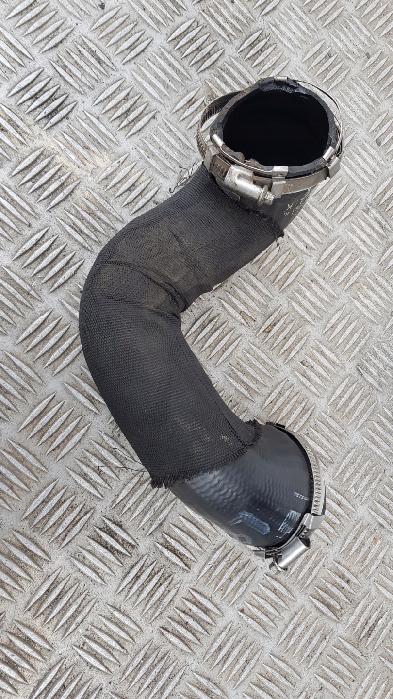 AUDI A6 C6 3.0 tdi rohr PRZWOD intercooler 4F0145737G