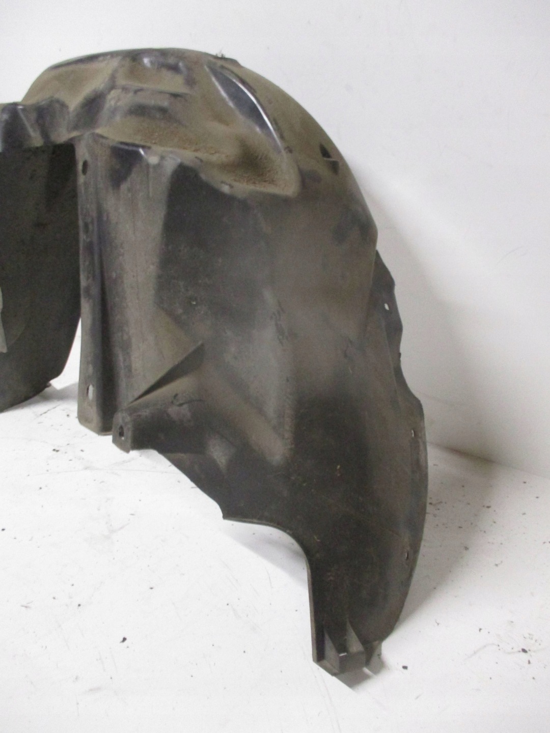 mudguard rear. rear part left OPEL ASTRA K 39040823