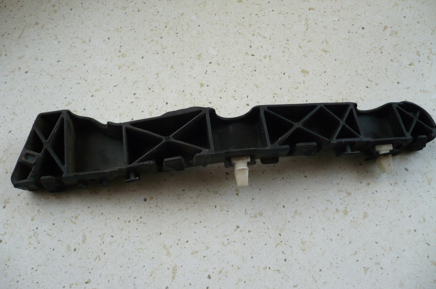 KIA PICANTO III bumper bracket right rear part