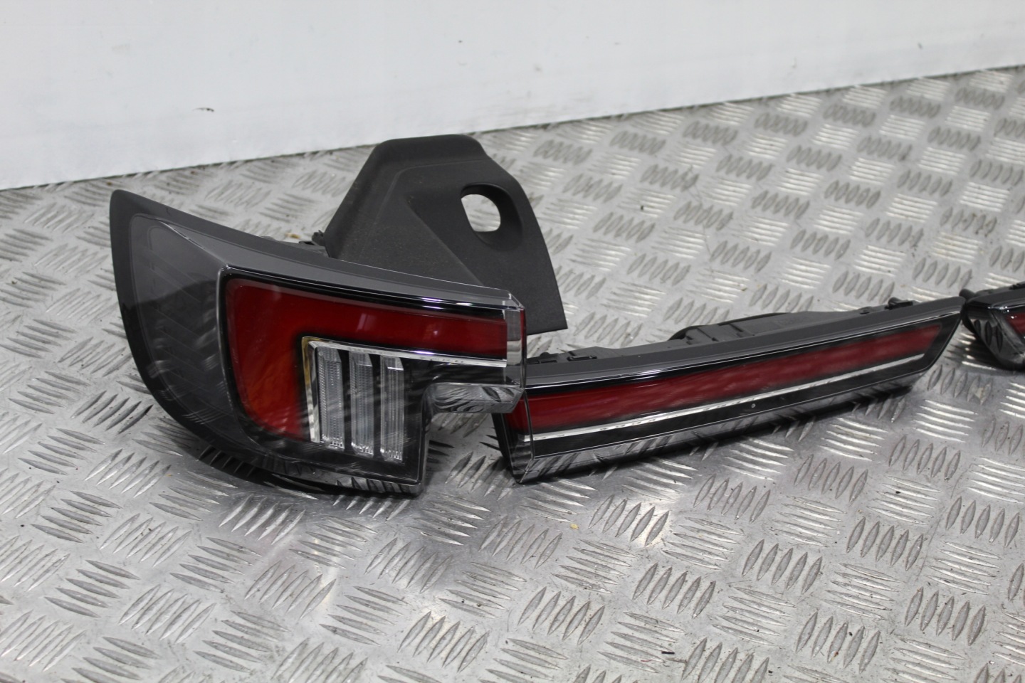 lights rear part OPEL MOKKA B