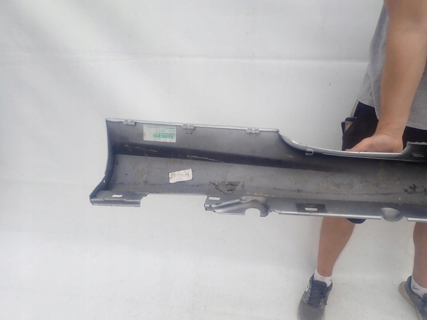 MERCEDES E-KLASA W207 AMG moulding threshold left