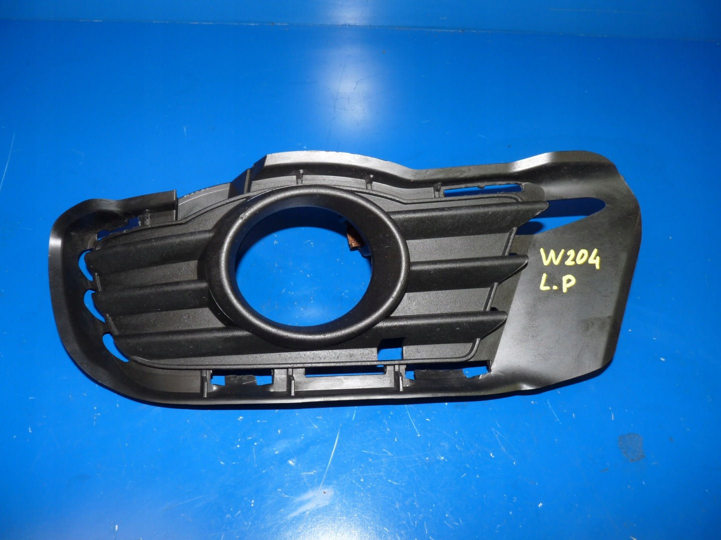 C KLASA W204 grid frame fog lights left front