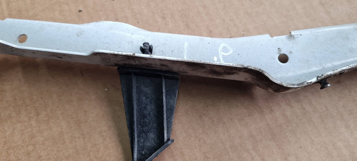 A5 8T S5 LIFT Poignée Support plaque Console Aile Gauche Avant 8T0821135C LY9C