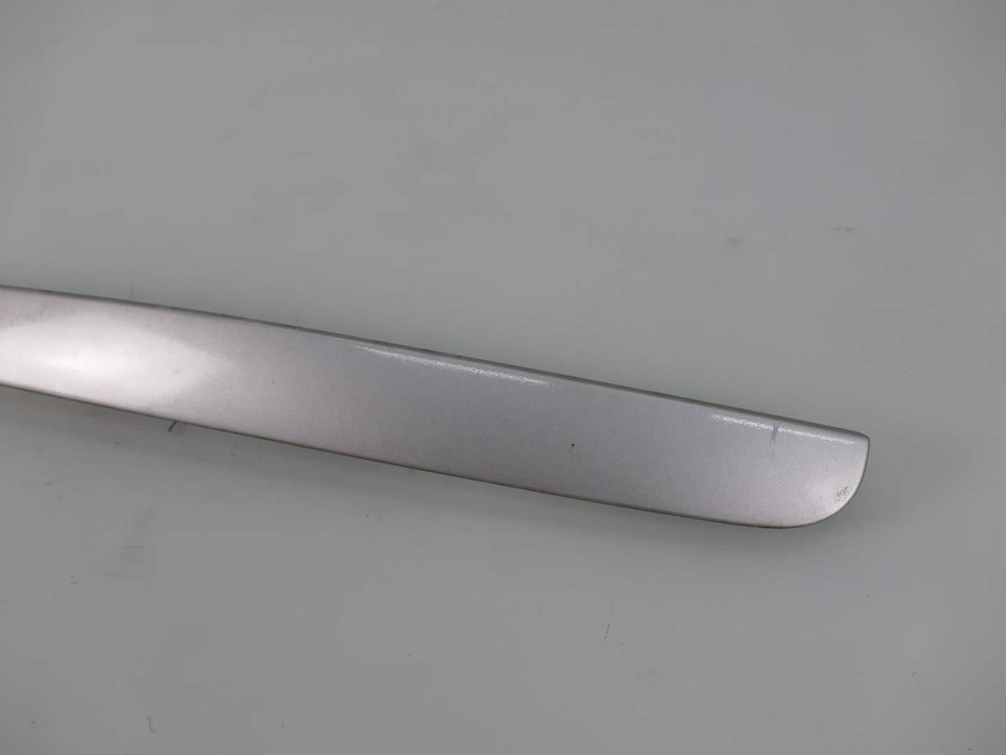 MAZDA PREMACY Li cap bonnet boot moulding 22V