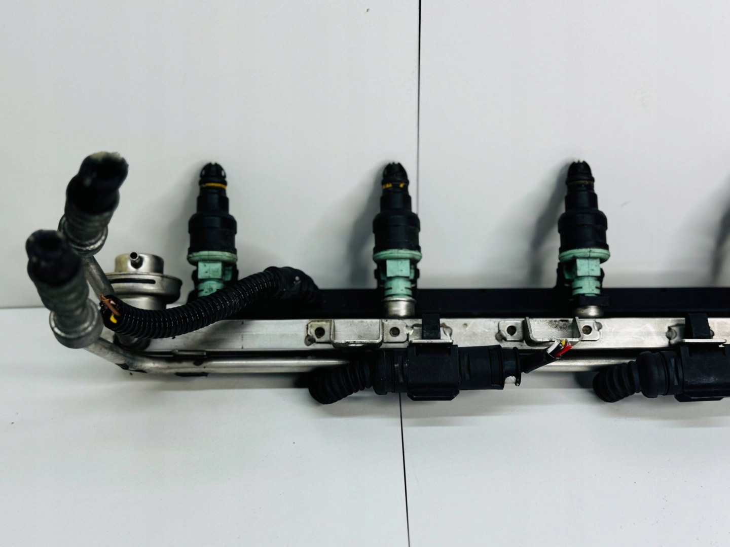 Rampe injection KOMPLET Z WTRYSKIWACZAMI BMW E36 2.5 Essence