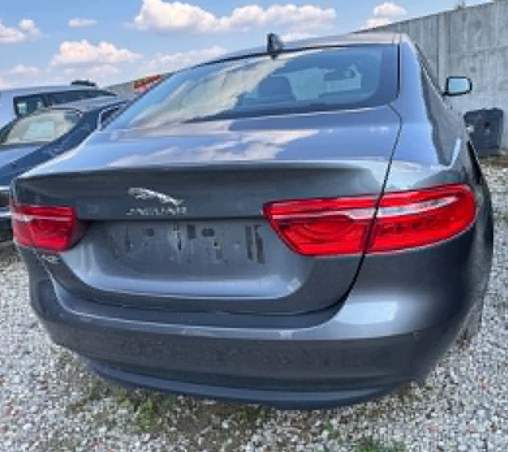 trunk door JAGUAR XE X760 colour LRC LKH