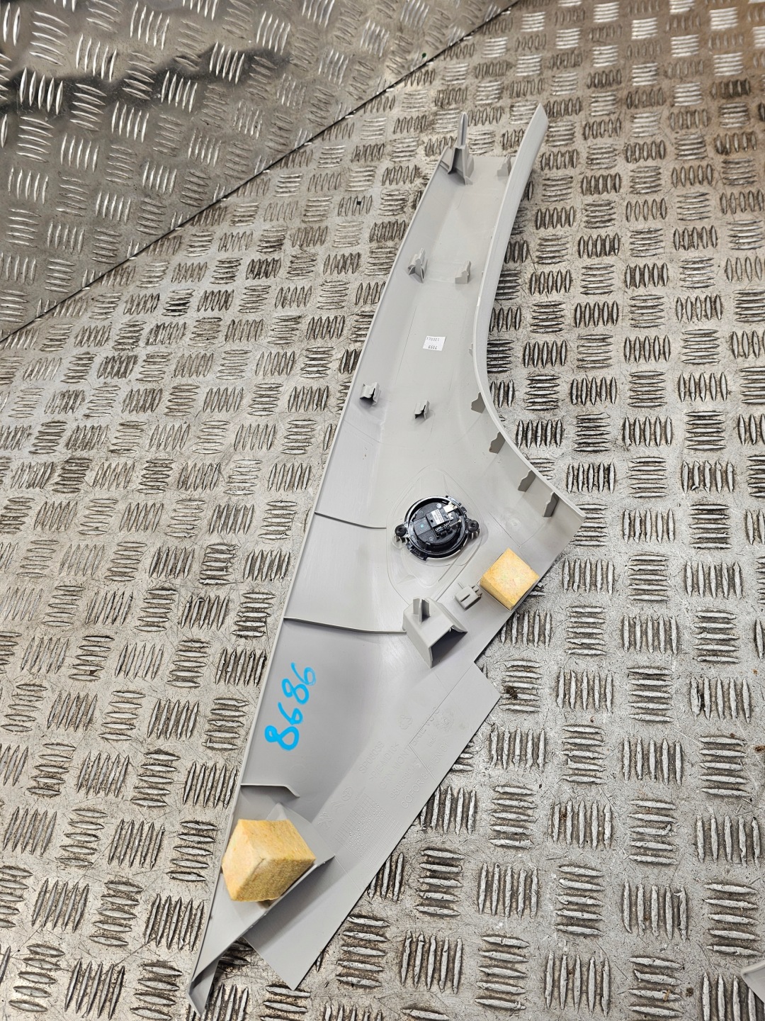 EXPERT JUMPY III side SLUPKA left right 9808680677 9808680477 KOMPLET
