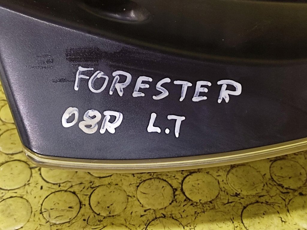 SUBARU FORESTER 2 Licht links heck