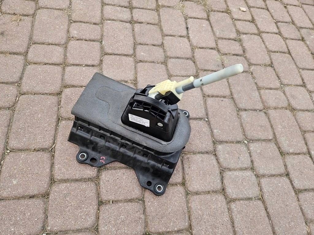 Mecanisme levier vitesse Mécanisme levier vitesse Engrenage Levier de vitesse Opel Corsa E 55509034