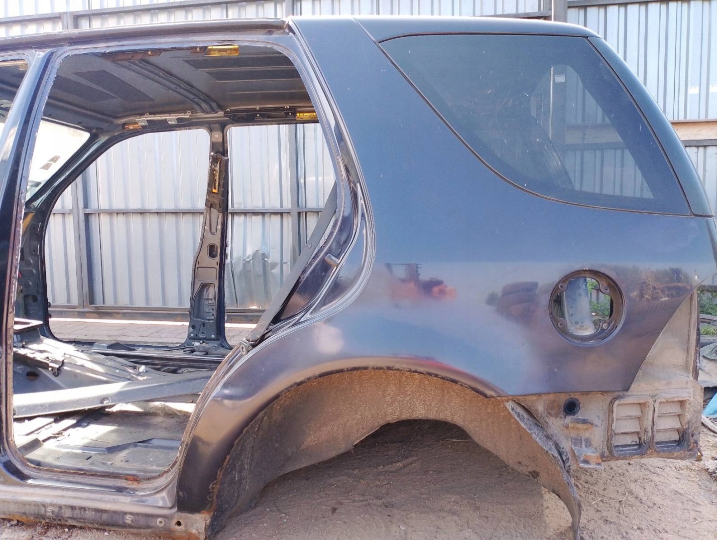 LONGHERONE parafango sinistra posteriore MERCEDES ML W163