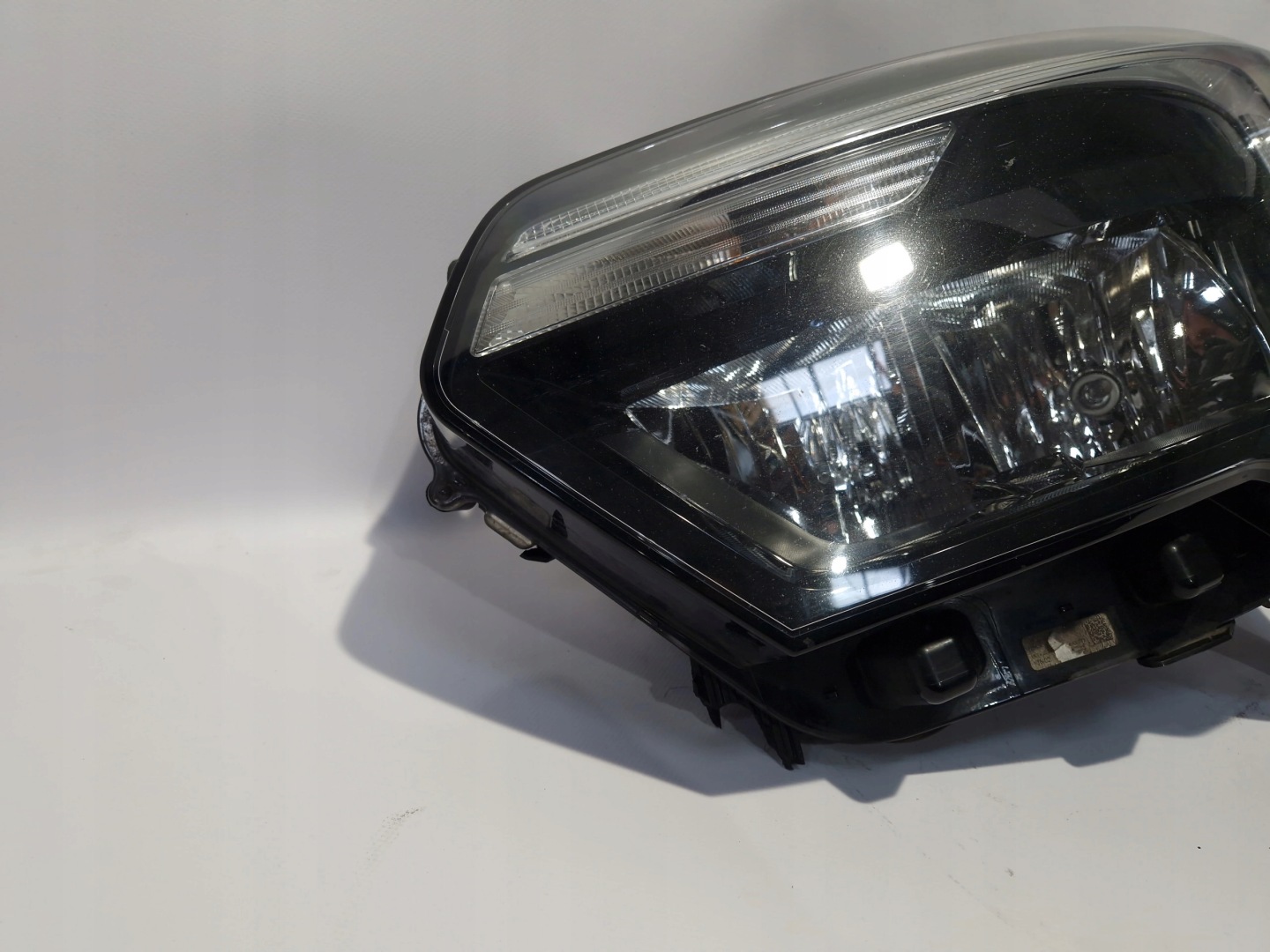 light left front RENAULT MASTER IV 19- original 260607867R