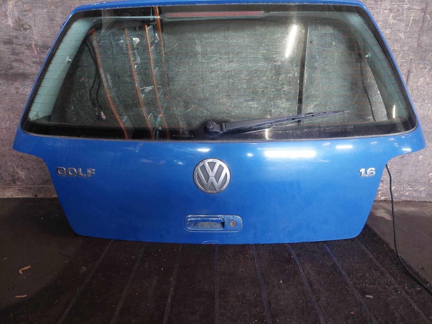 trunk door boot VOLKSWAGEN GOLF IV LW5Z