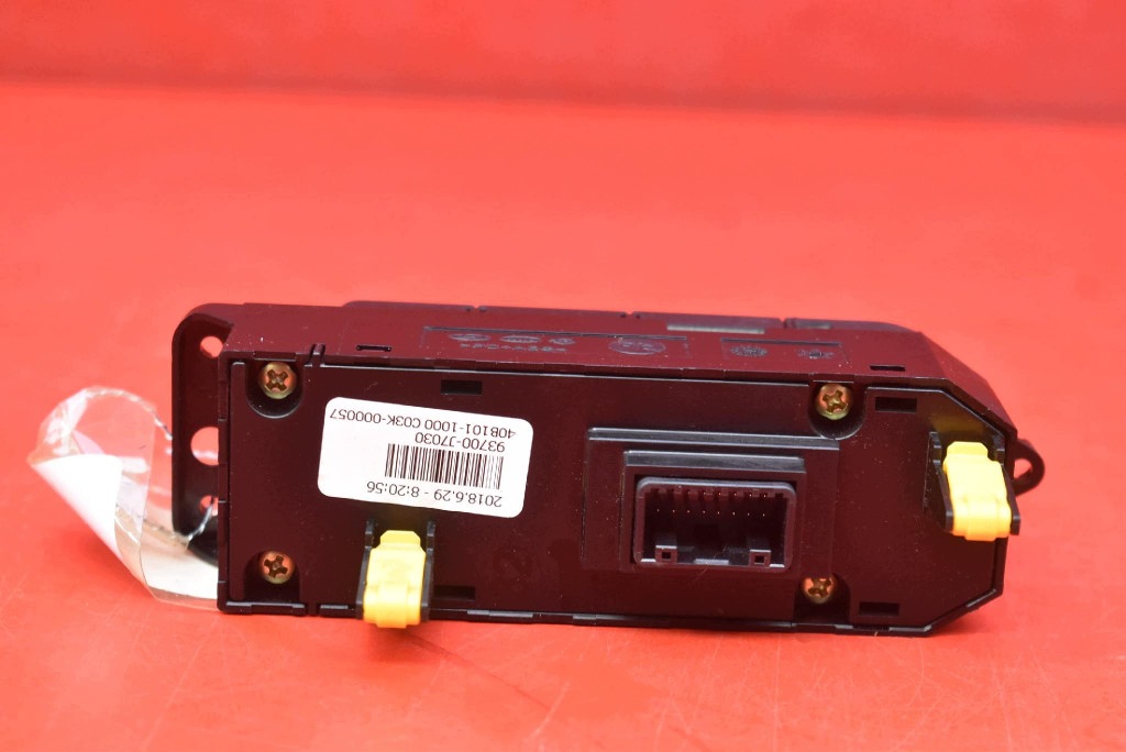 interruttore PANEL KONTROLI TRAKCJI luci 93700-J7030 KIA CEED 3 III 18-20