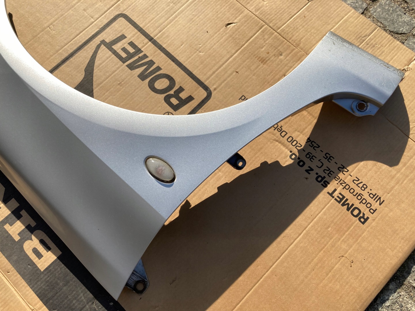 fender right front Peugeot 307 EZRC 01-05r.