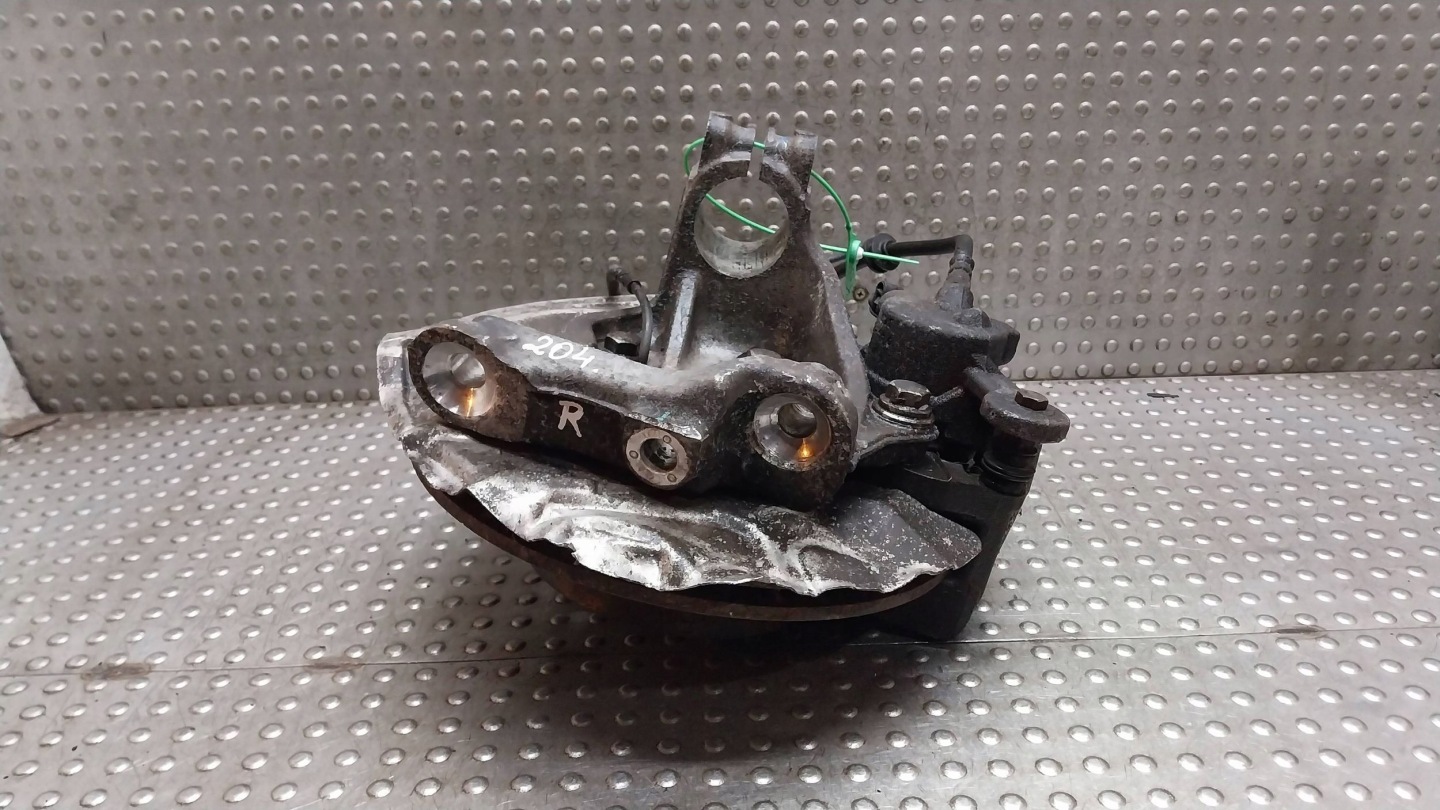 swing of the pivot caliper right front 6773210 BMW E90 E91 E92 E93 E81 E82 E87