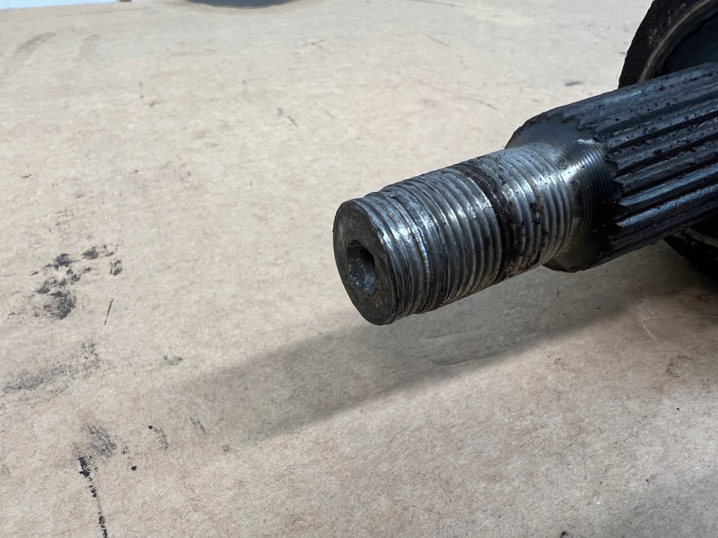 Dacia Duster and 1.5 dCi semi-axis left front left front 391015061R