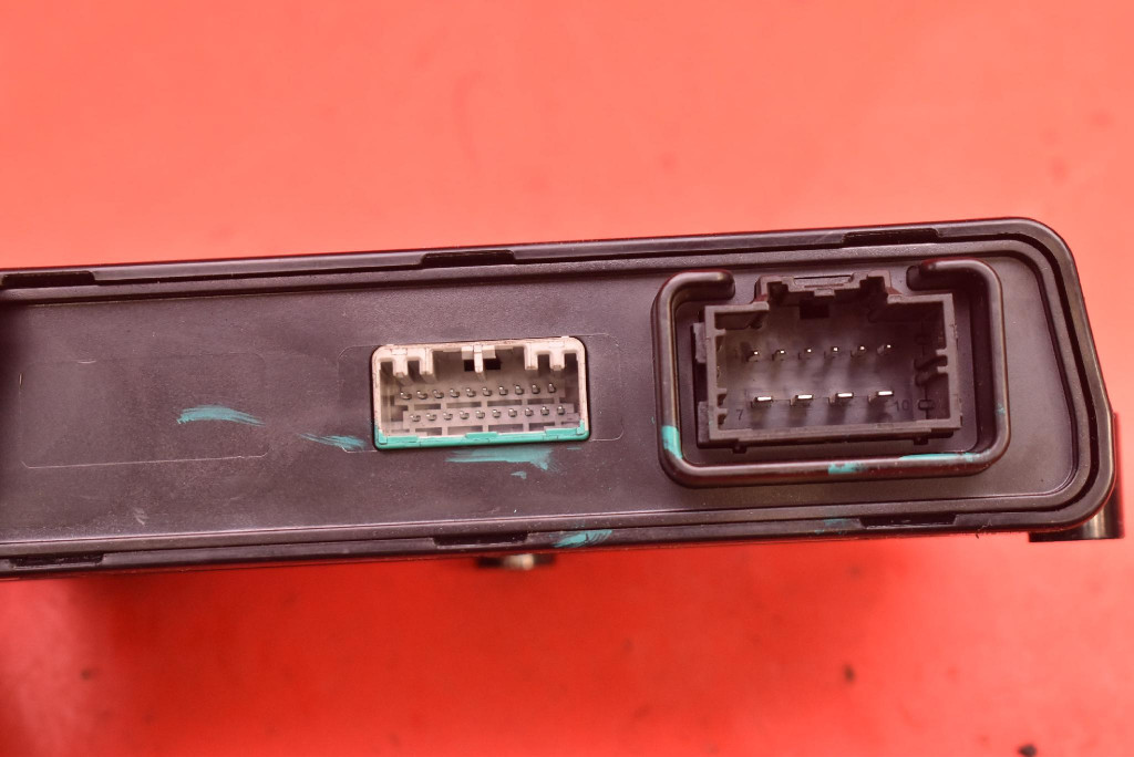 control unit module bonnet 1007511-00-A TESLA MODEL S 12-20