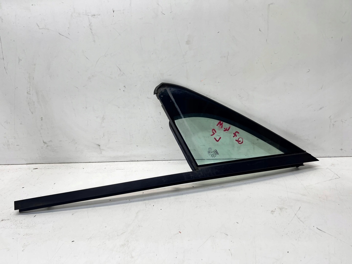 window side door left front AUDI Q7 4M 4M0845113