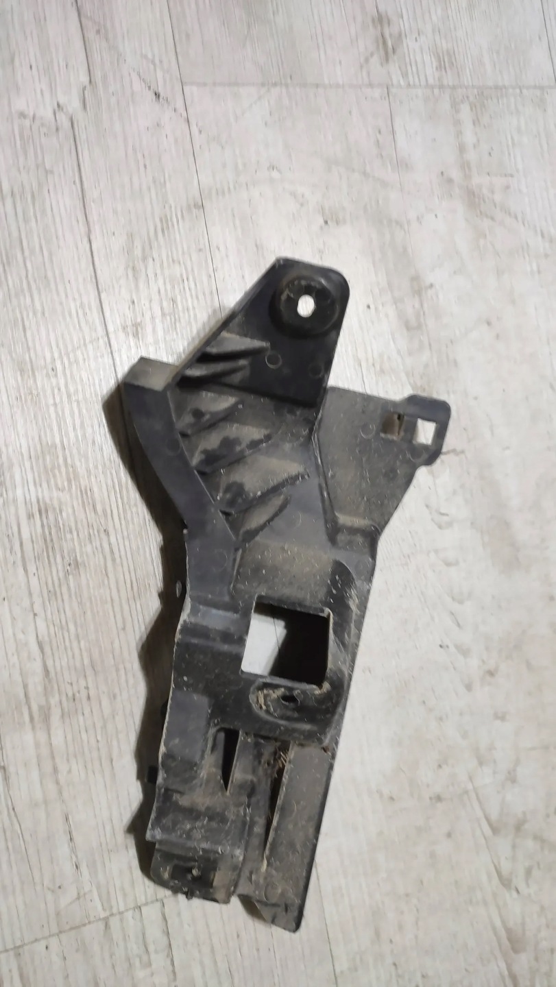 Fiat Tipo II HB 19r. 1.4 rear part side right bumper bracket