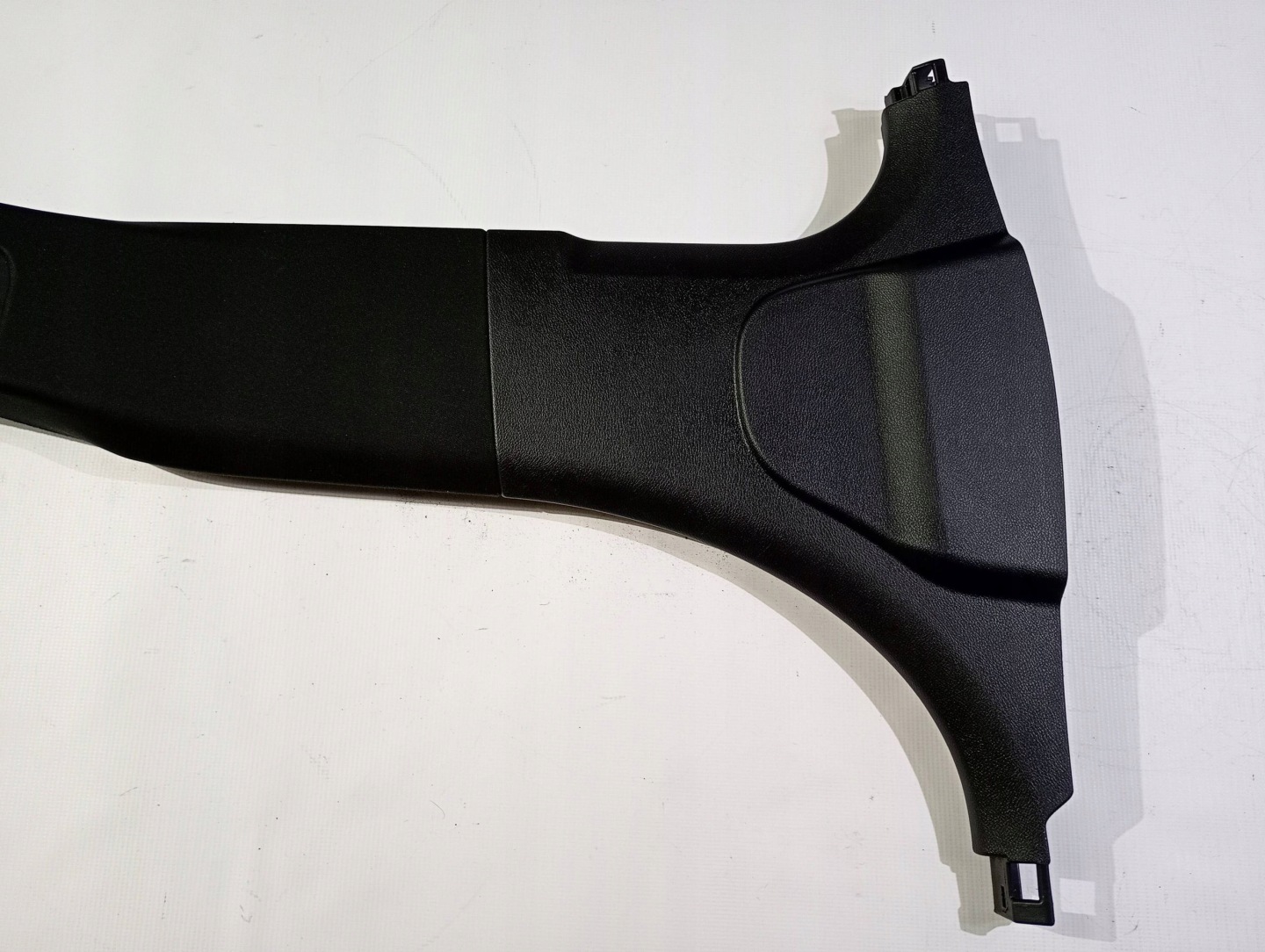 cover side panel slupka B right Dodge Charger 2015