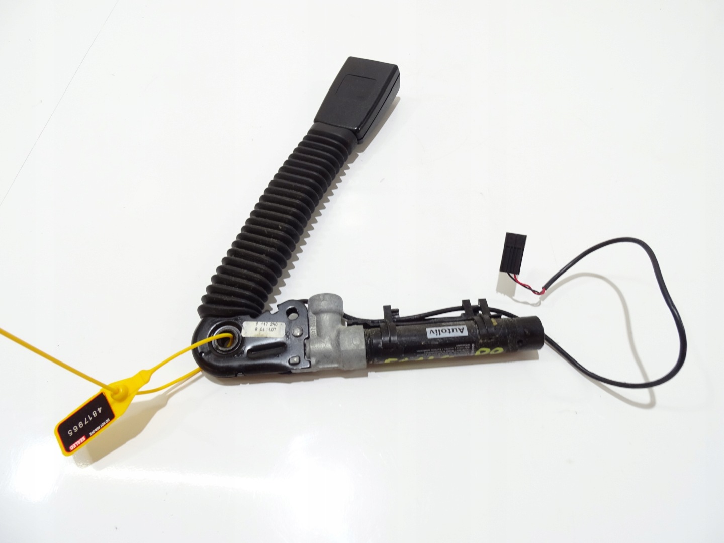adjuster supports right front BMW E60 E61 OE 9117240 (4817965)