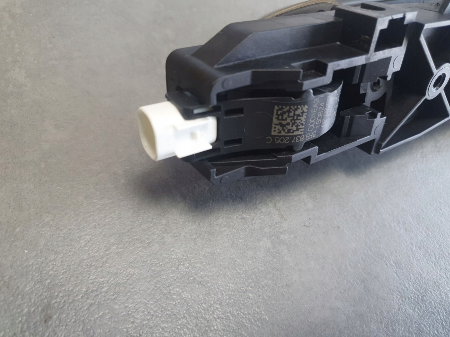 Cupra Formentor exterior handle door left front 5FB837205C ls8a kessy