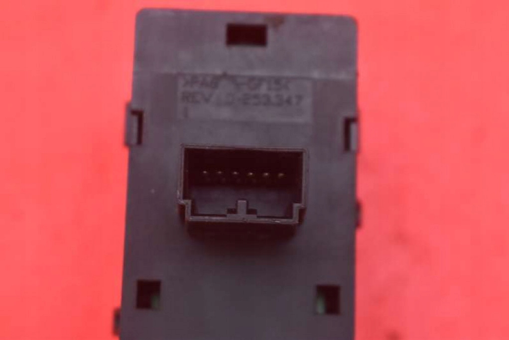 switch lifting windows right front 04602742AA JEEP GRAND CHEROKEE 3 WK