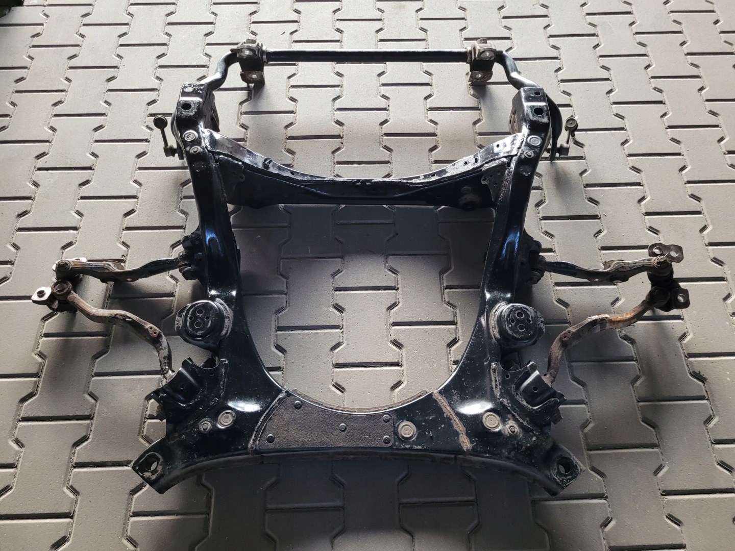 subframe axle beam front front sider STABILIZATOR LEXUS LS IV 600 LS600H 5.0