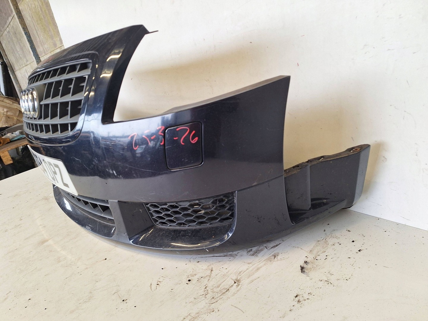 AUDI TT 8N0 R32 98-06 bumper + XENON