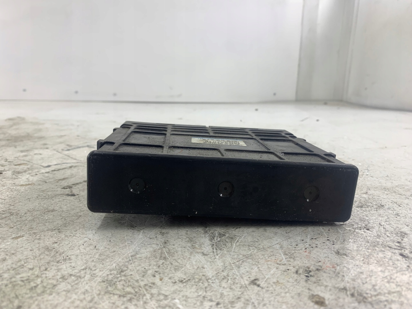 MITSUBISHI COLT V 1.3 control unit of the engine MD347016