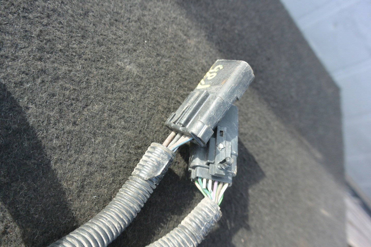 INASTALACJA SANEK HECK TESLA MODEL S 12-16 RWD