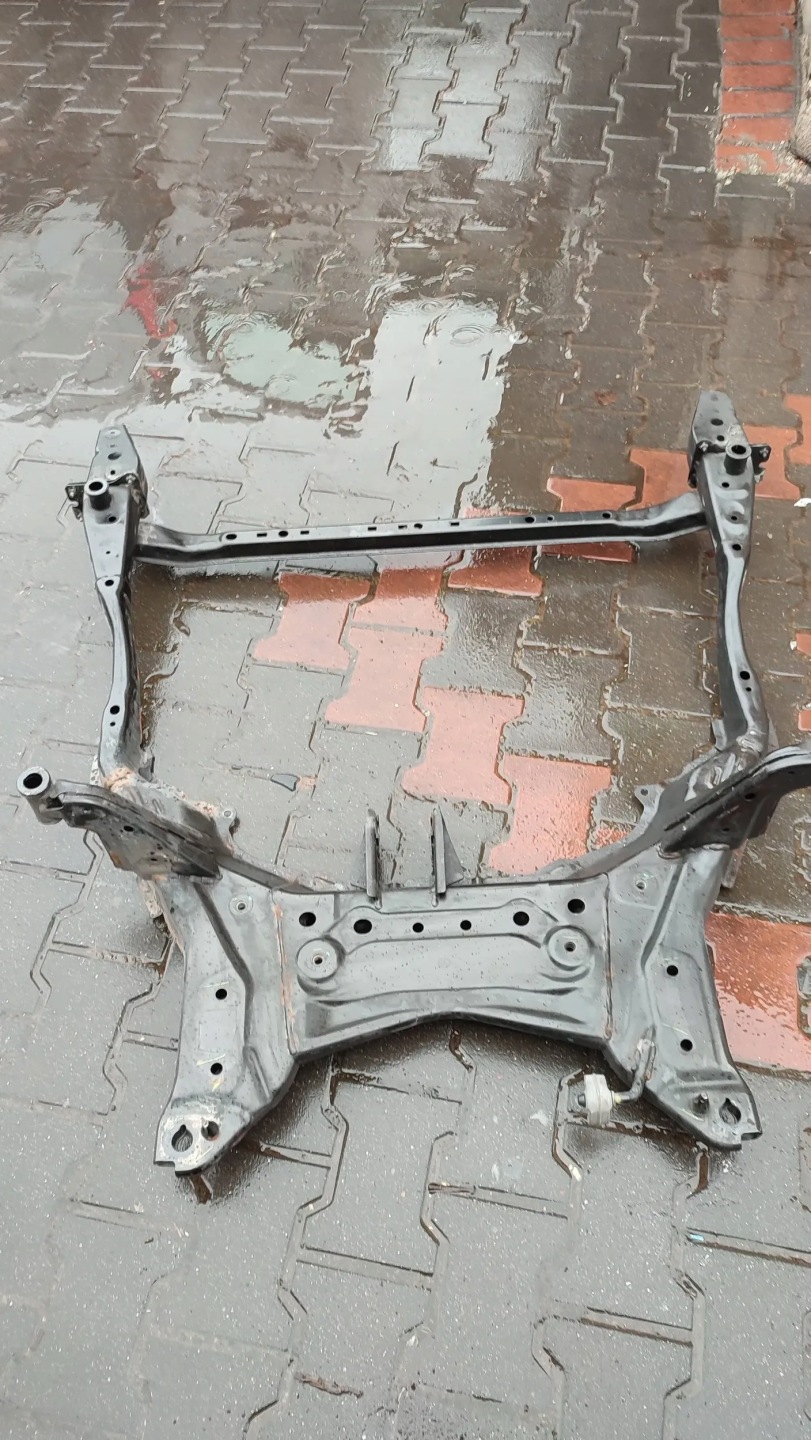 Mazda 3 III 2017 subframe axle beam front