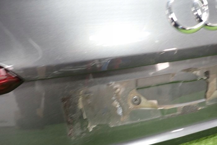 AUDI A4 B9 sedan 15- boot doors rear part
