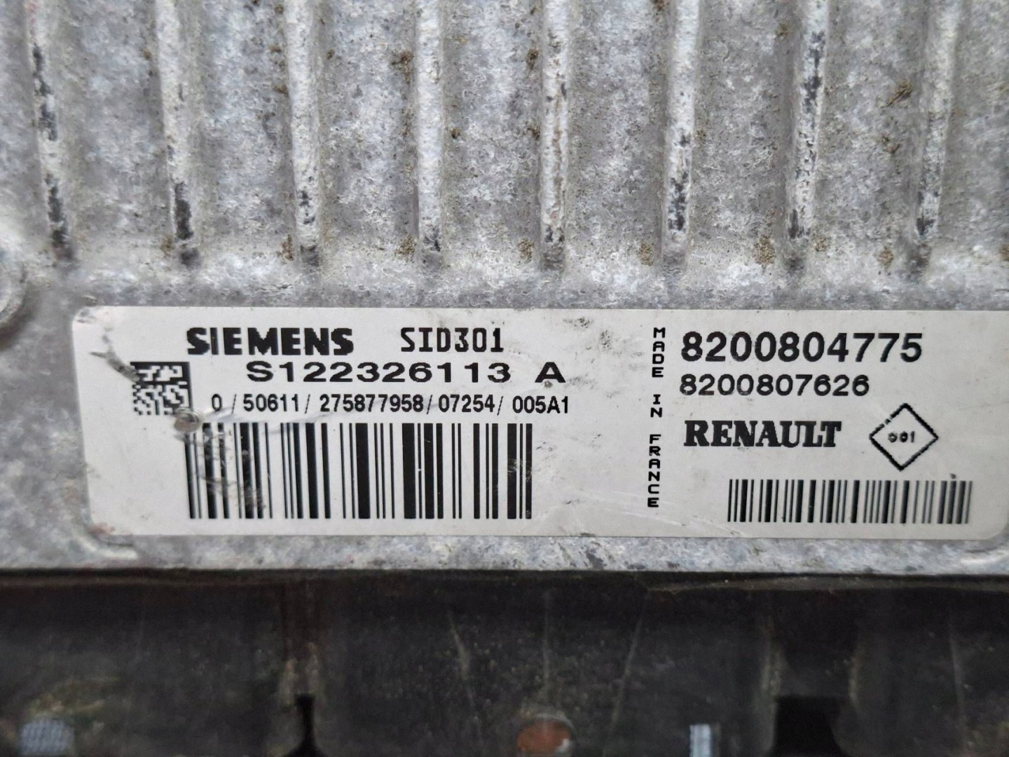 control unit of the engine S122326113A 8200804775 8200807626 RENAULT 1.5 DCI