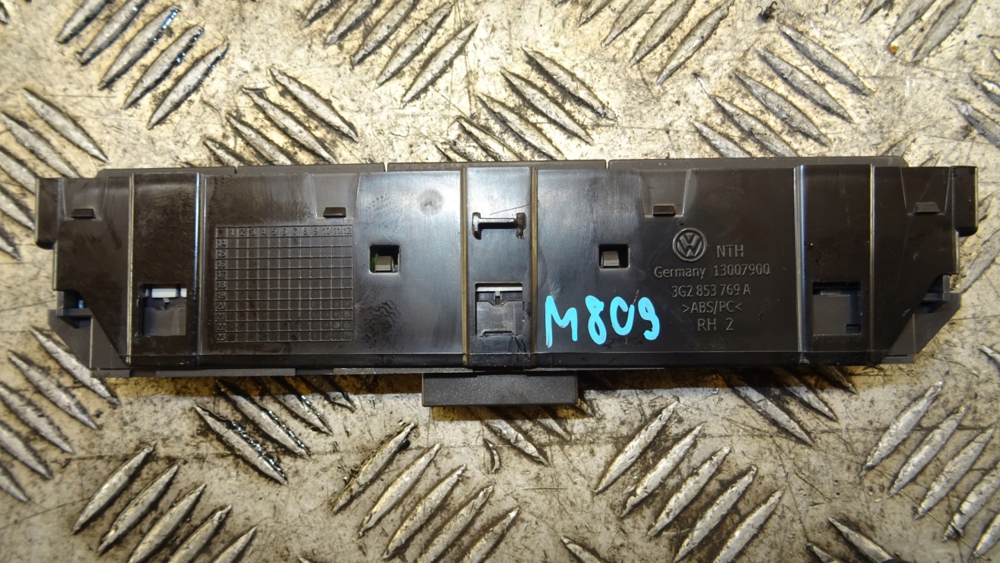 Volkswagen OE 3G2853769A NR M809