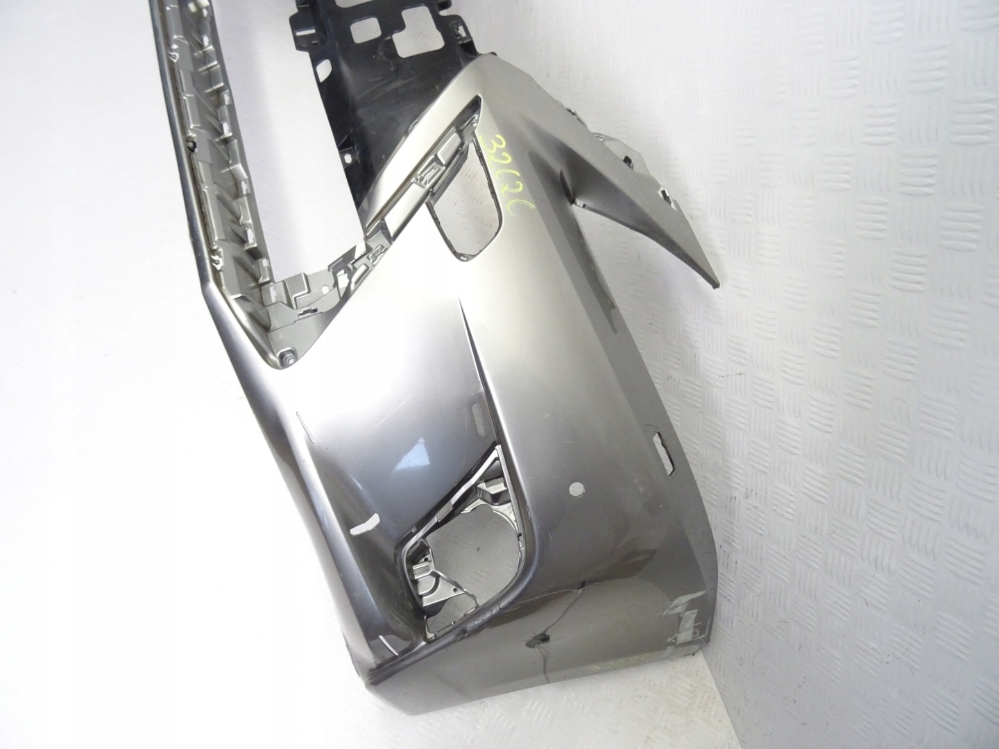 LEXUS CT 200 LIFT F SPORT bumper front