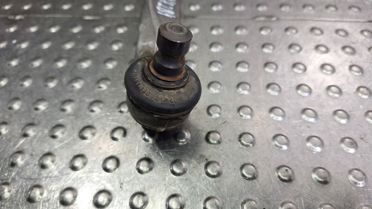 arm right front upper OE 4D0407512F AUDI A4 B6 A6 C5 PASSAT B5 SUPERB and