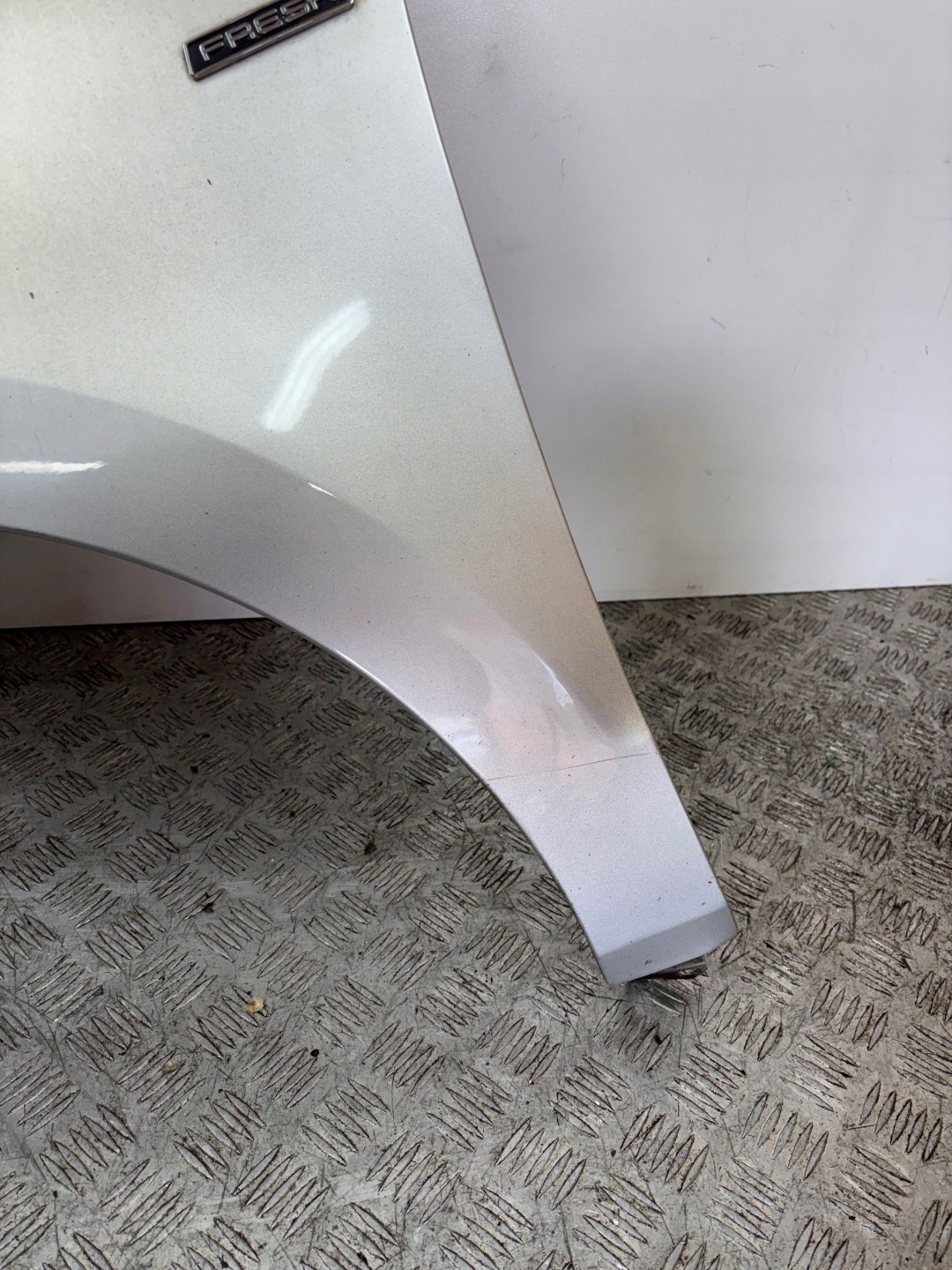 fender front front left VW POLO 6R 6C 09