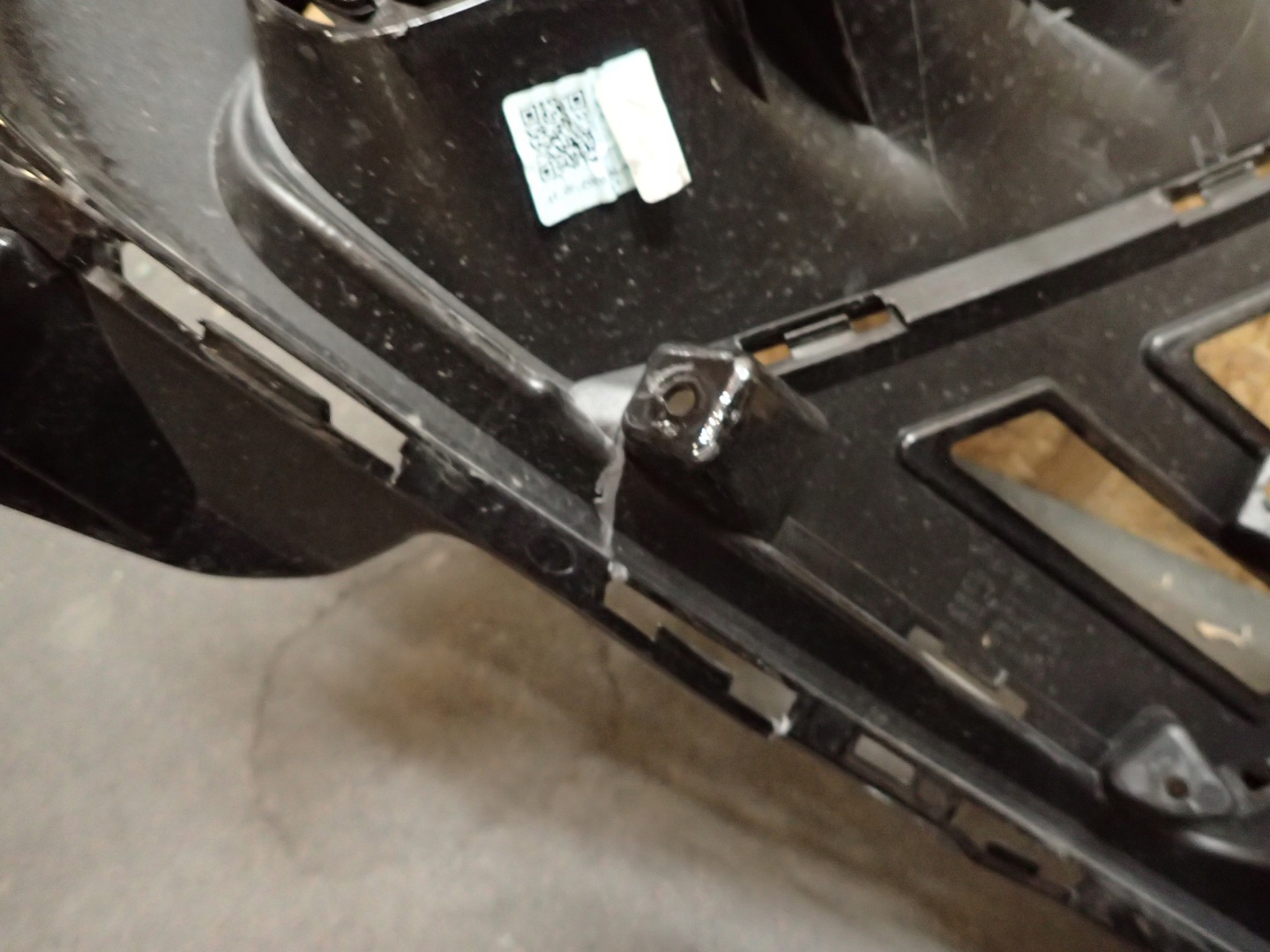 BUMPER FRONT GRID CENTRAL KIA PROCEED GT 18