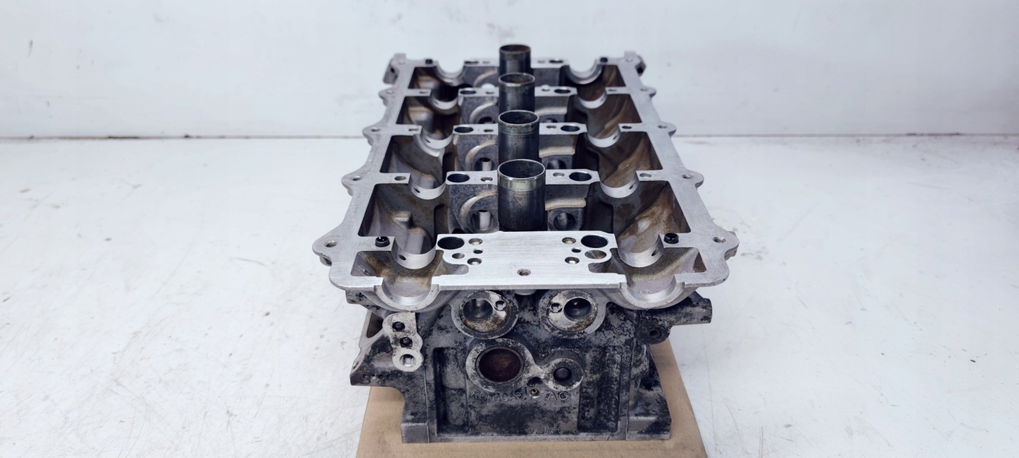 head. left AUDI A4 B6 B7 A6 4.2 BBK 079103737H