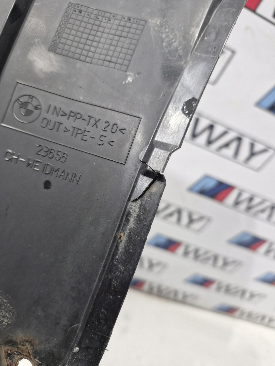 7008689 BMW E39 Blende Abdeckung Radschale DOLNE links der Stoßstange