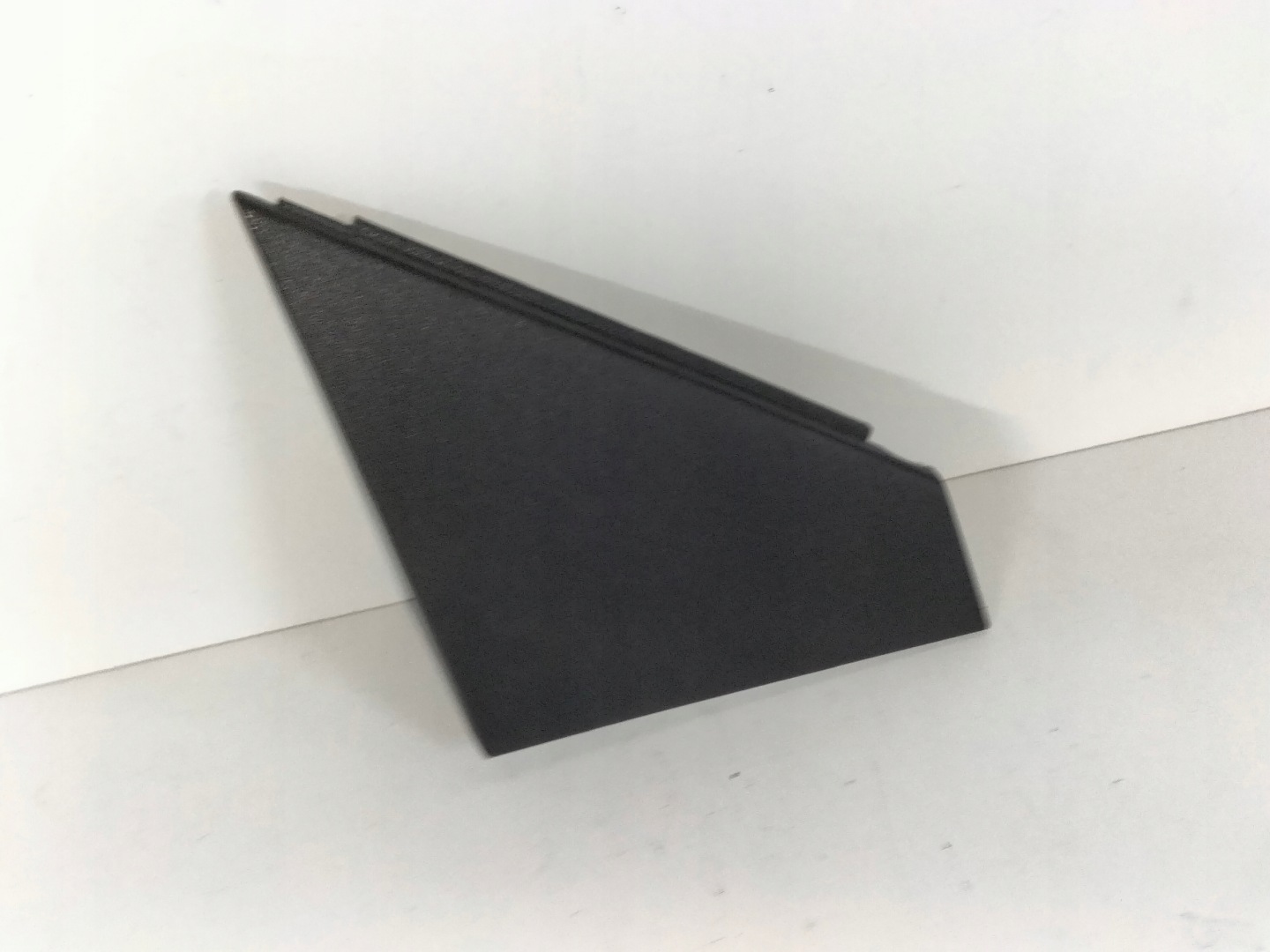 Trojkat spoiler door front right SEAT ATECA 16