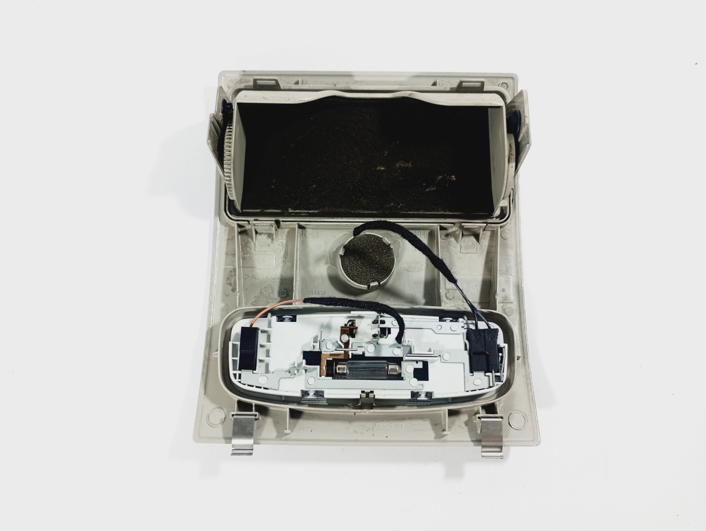 OSWIETLENIE cabs light inner 1S71F045B54A Ford Mondeo 3 MK3 00-07
