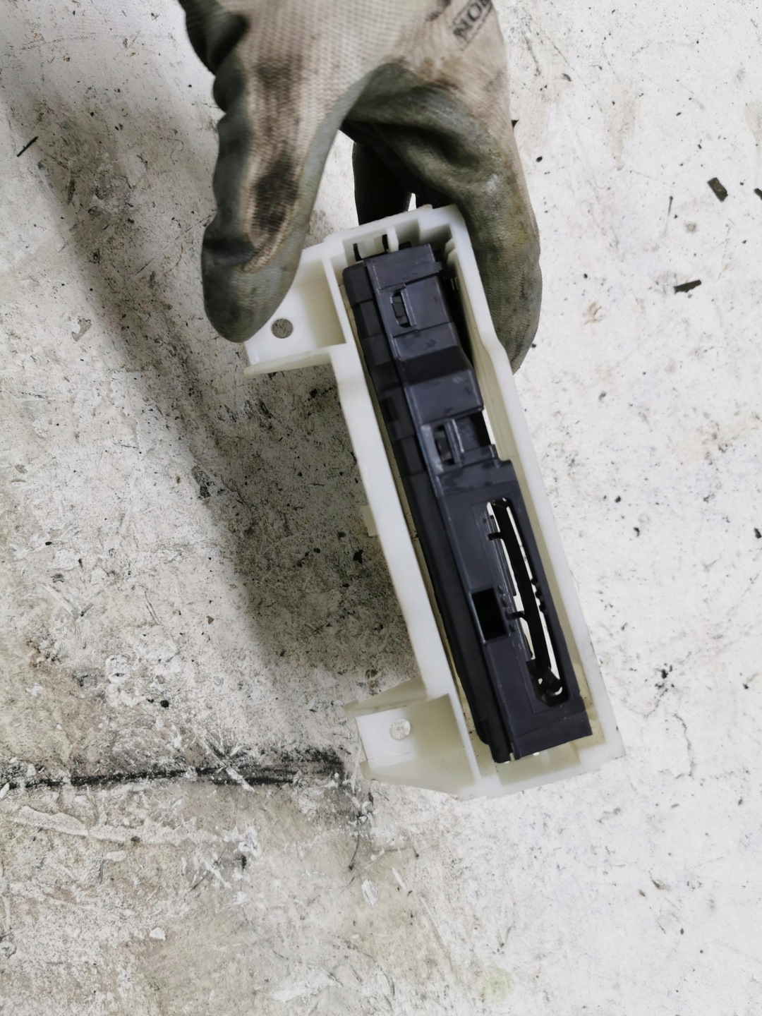 card reader RENAULT CLIO IV 12- 285905280R