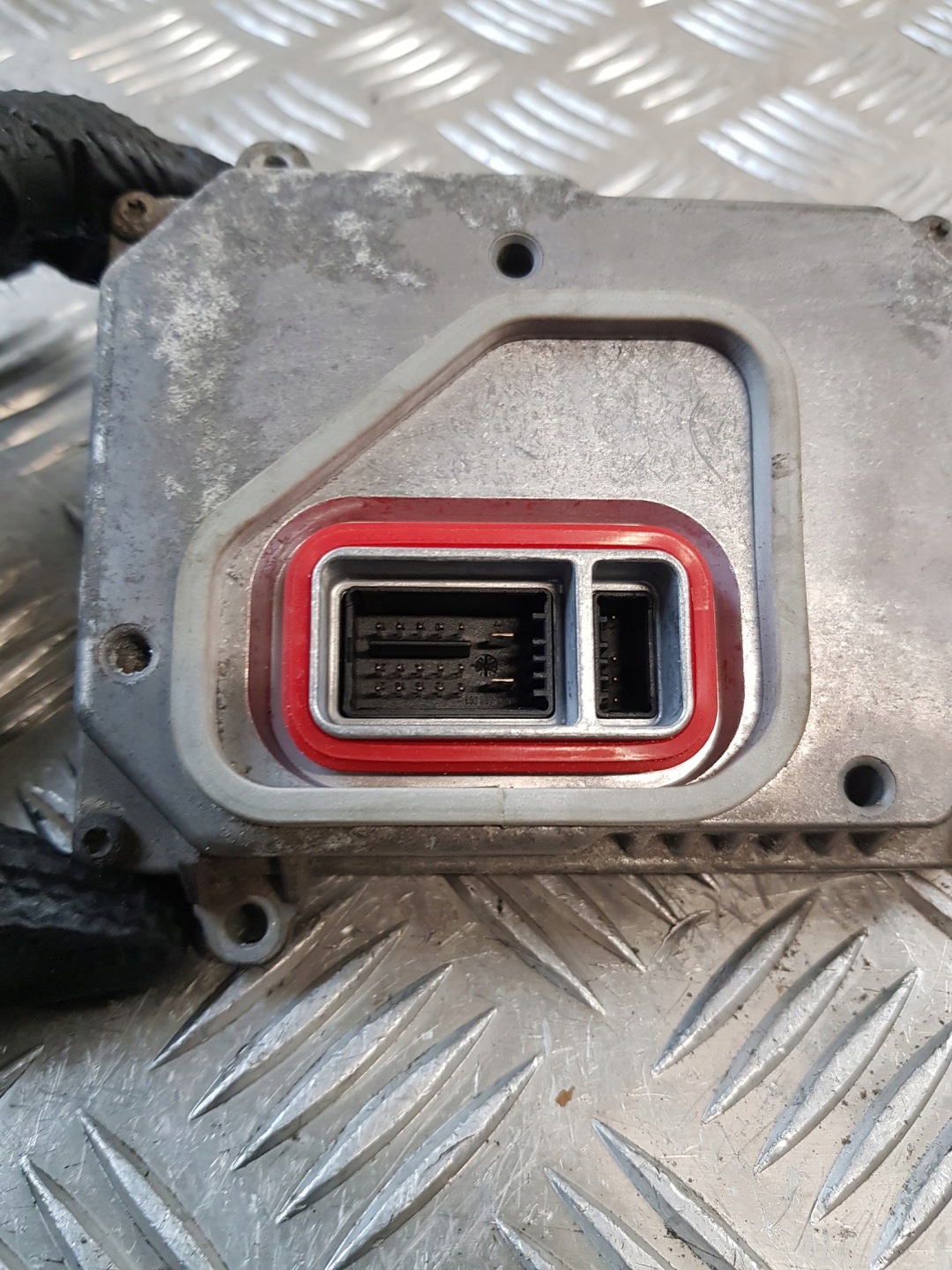 Centralina XENON 1307329098 VOLVO V50 e 06R