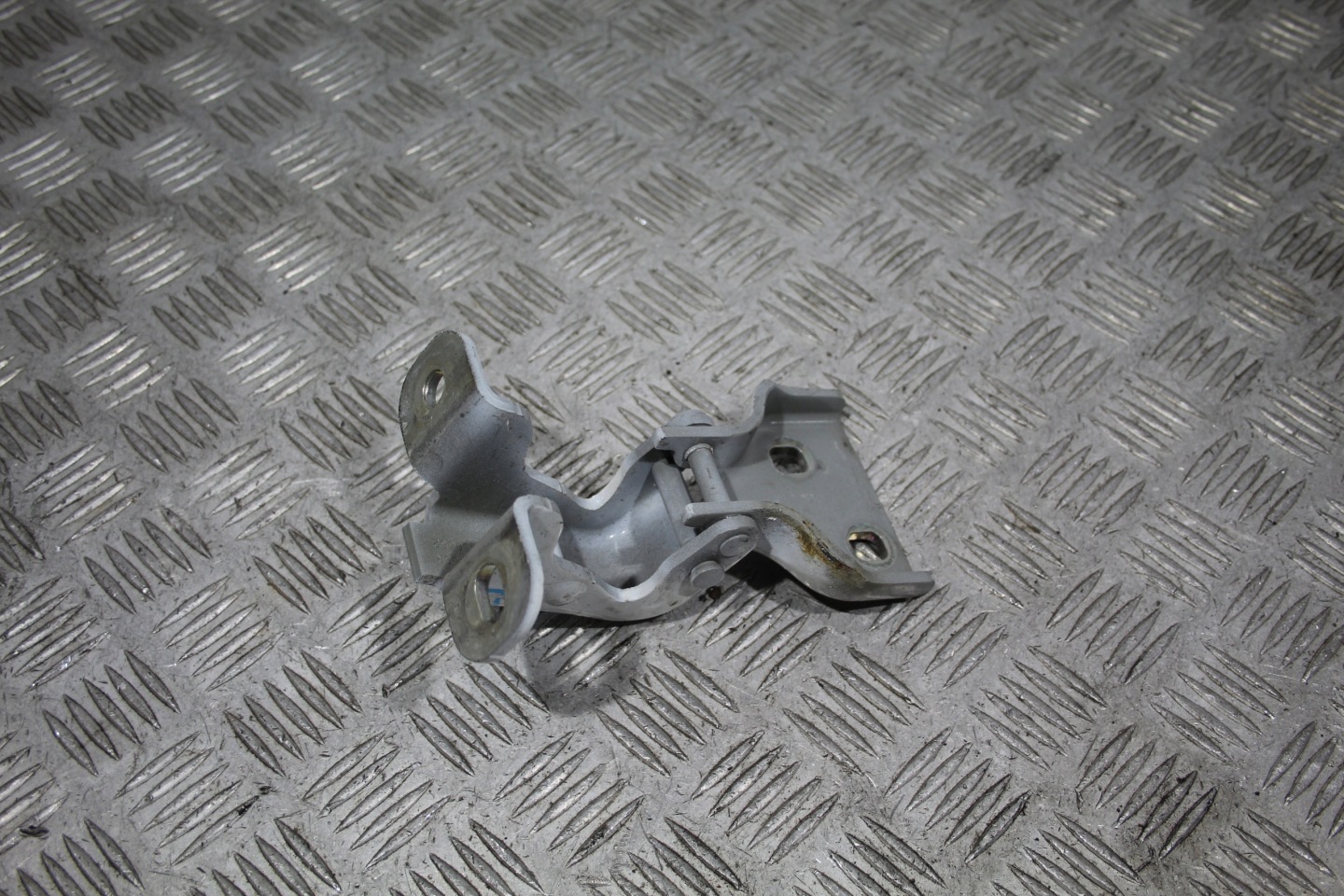 hinge door front TRAFIC III 3 804005400R