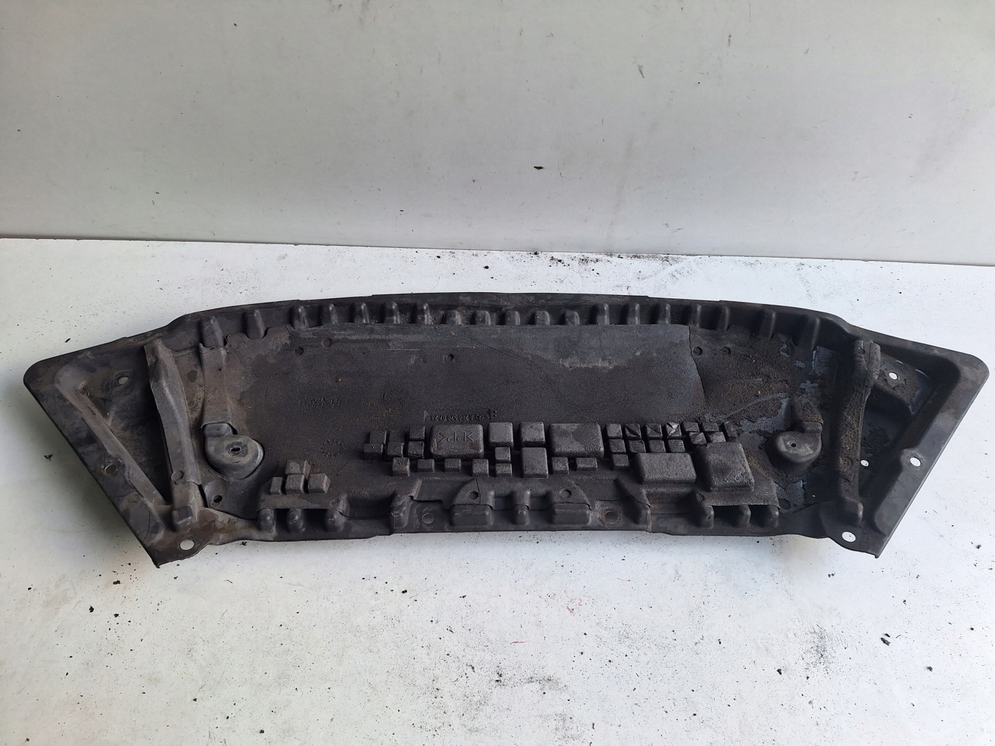 MERCEDES C-KLASA W204 08-11 cover below bumper