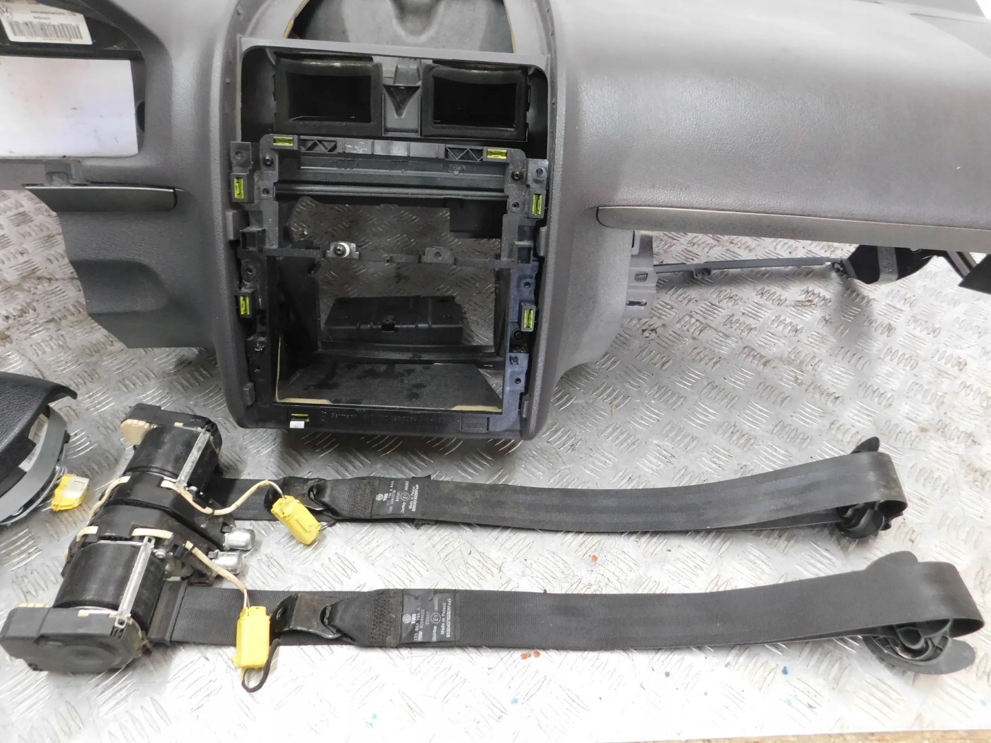 dashboard console airbag adjusters VW TOURAN and LIFT