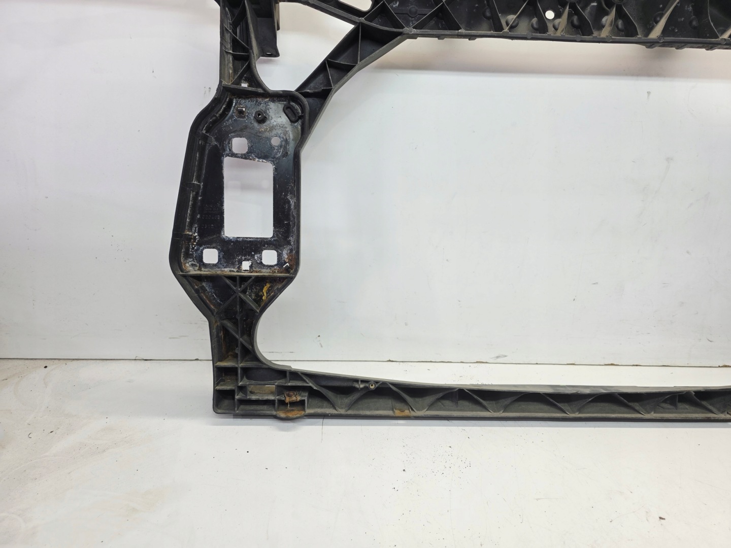 support panel for radiators pillar iron AUDI A4 B8 A5 8T 8K0805594J