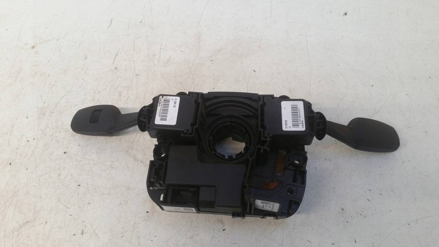 commande levier commodo sous volant 6989556 BMW E87